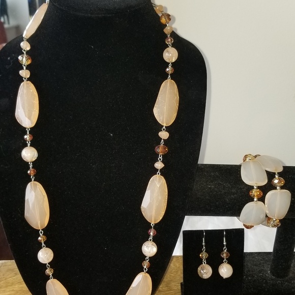 Necklace Set - Picture 4 of 4